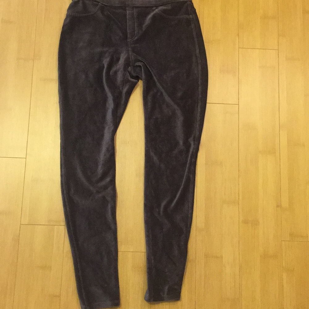HUE gray corduroy pants
